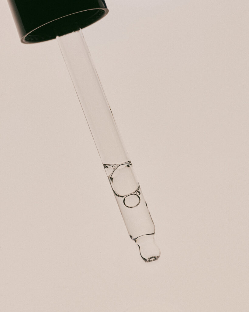 shot 15 dropper 1661 b copy